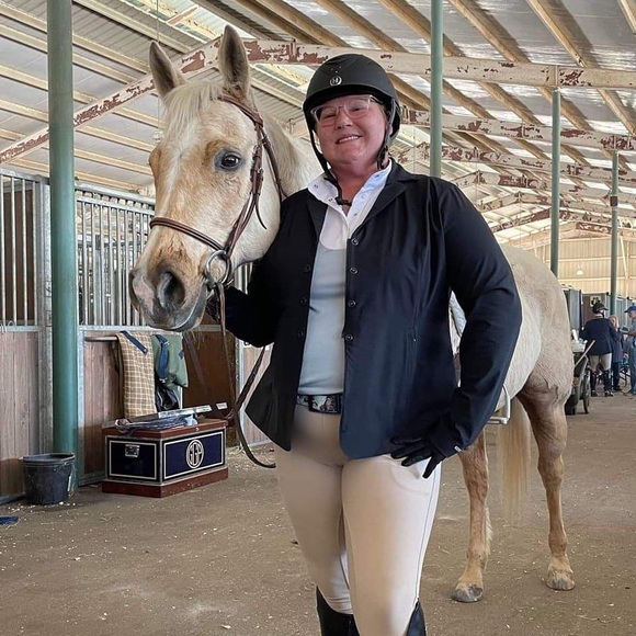 Meet your Posher, Sarah - Picture 1 of 1